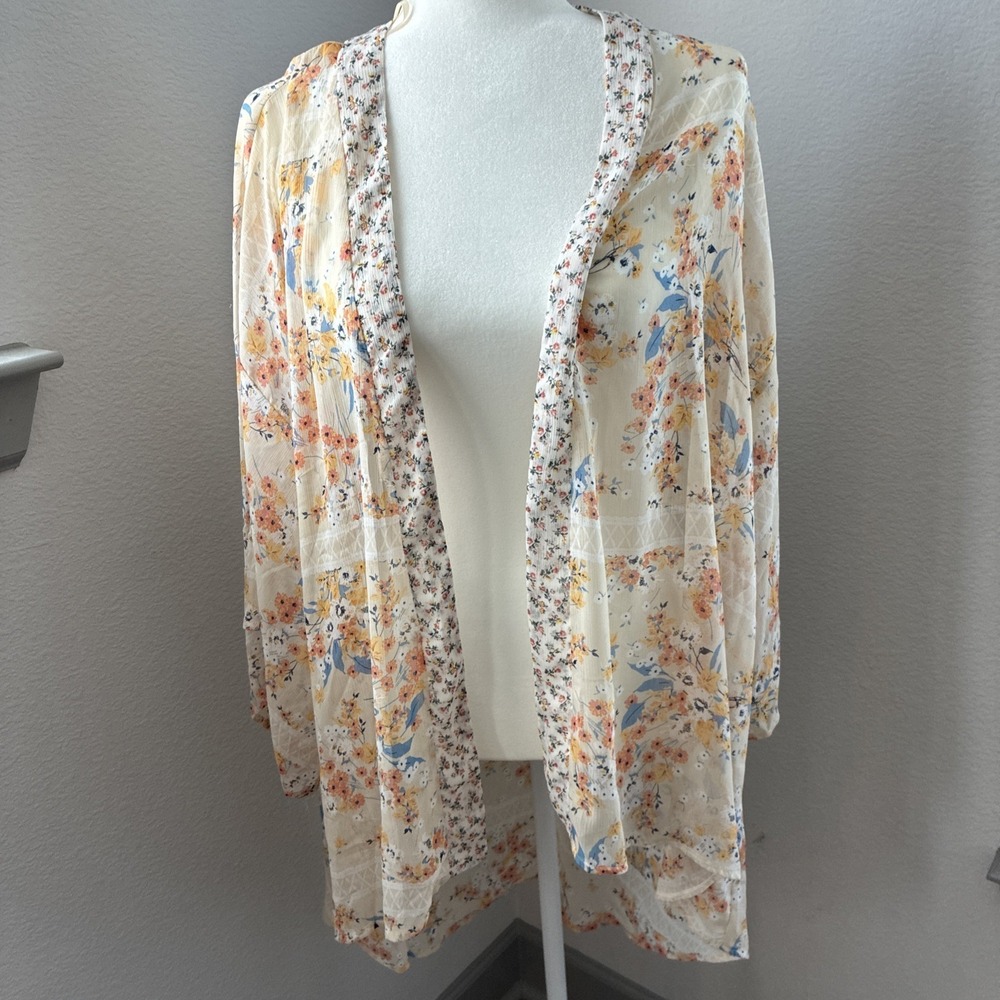 Band Of Gypsies Floral Sheer Kimono Top XS/S Boho Festival Fairy Duster Cover Up
